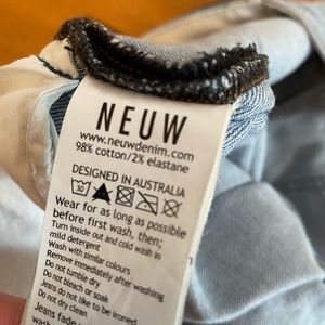 Neuw distressed blue jeans